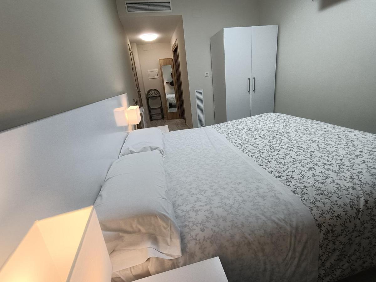 Rey Mundo Hotel Munebrega ภายนอก รูปภาพ