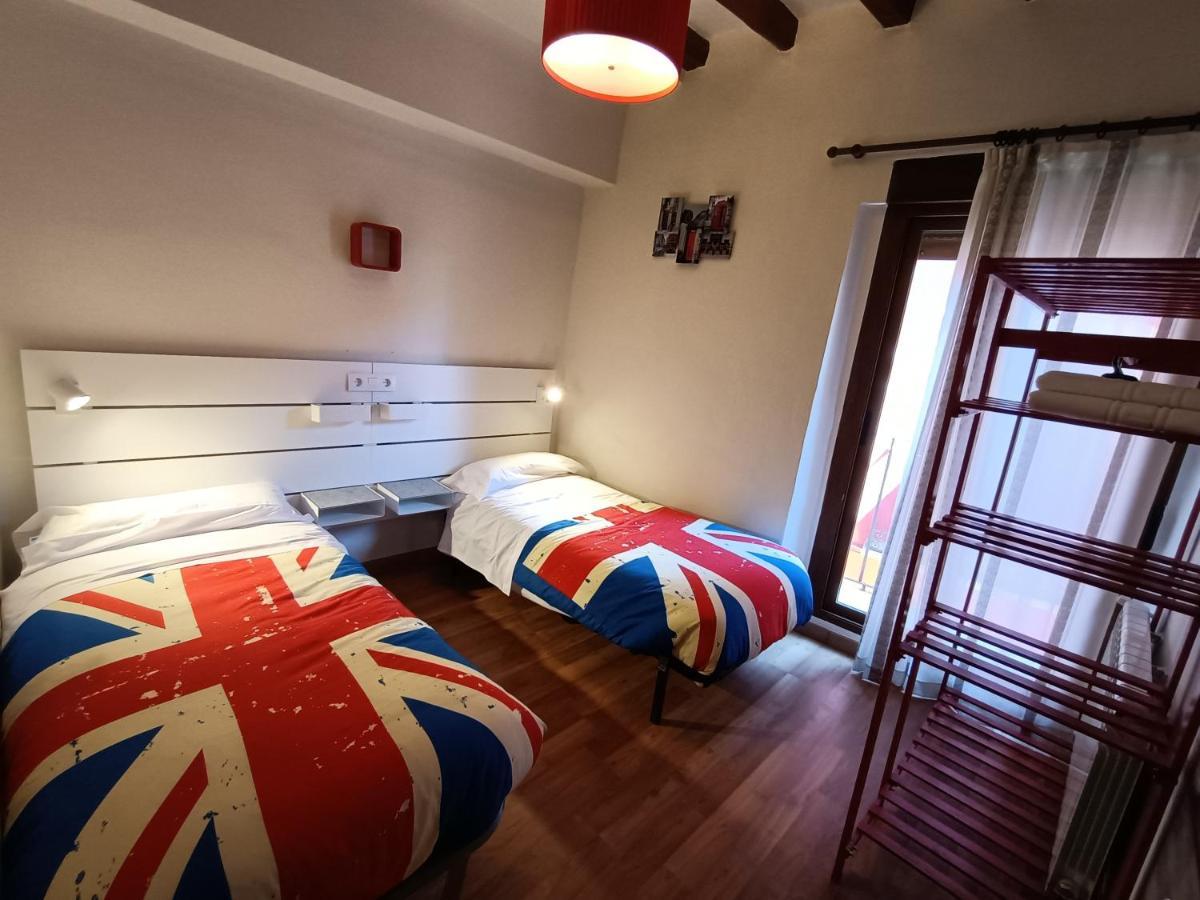 Rey Mundo Hotel Munebrega ภายนอก รูปภาพ