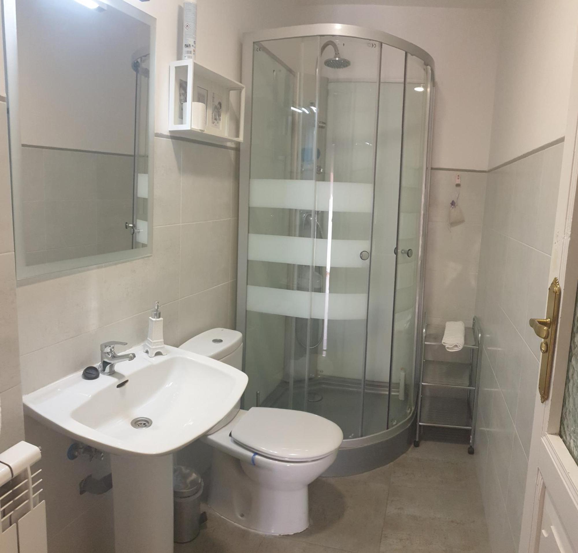 Rey Mundo Hotel Munebrega ภายนอก รูปภาพ